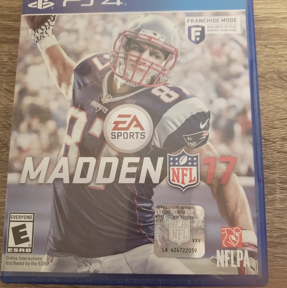 BRAND NEW PLAYSTATION 4